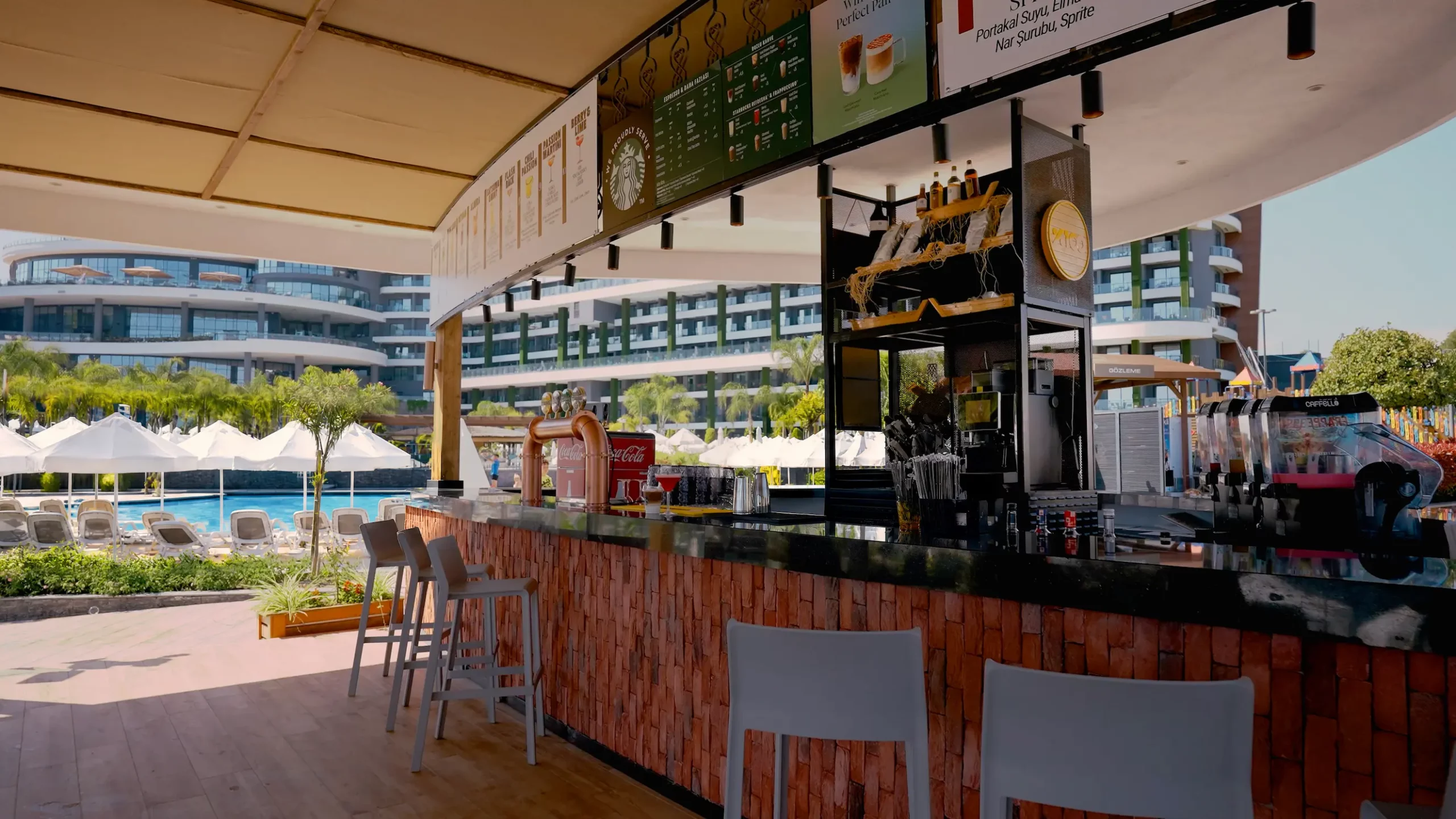 MyLome Luxury - Starbucks (4K).00_00_09_09.Still001 copy